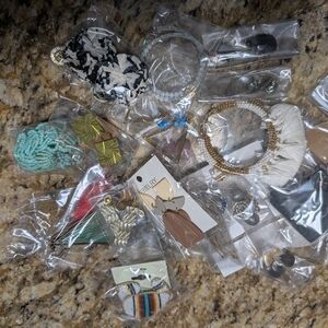 Mystery Pierced Earrings Bag 33 Pairs Vintage To Modern Wearable
